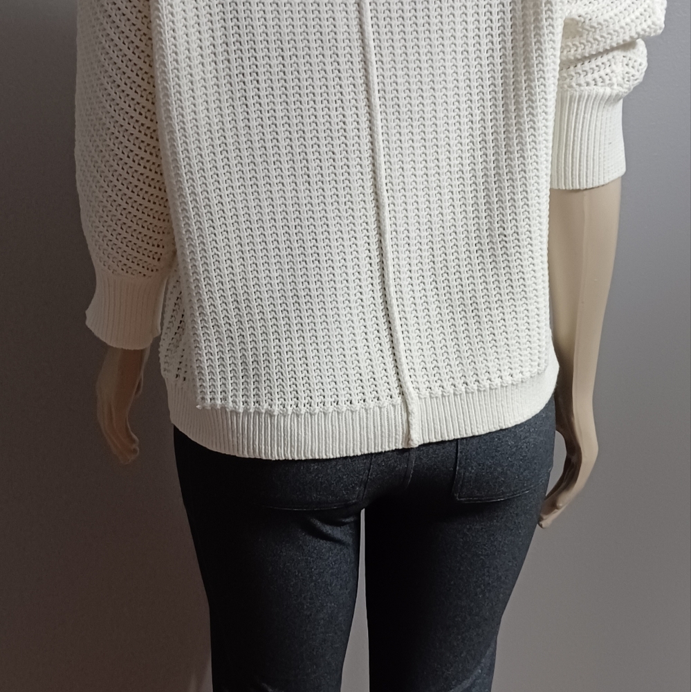 Athleta Crew Neck 3/4 lenght sleeve Sweater Off White Size M - Picture 2 of 9